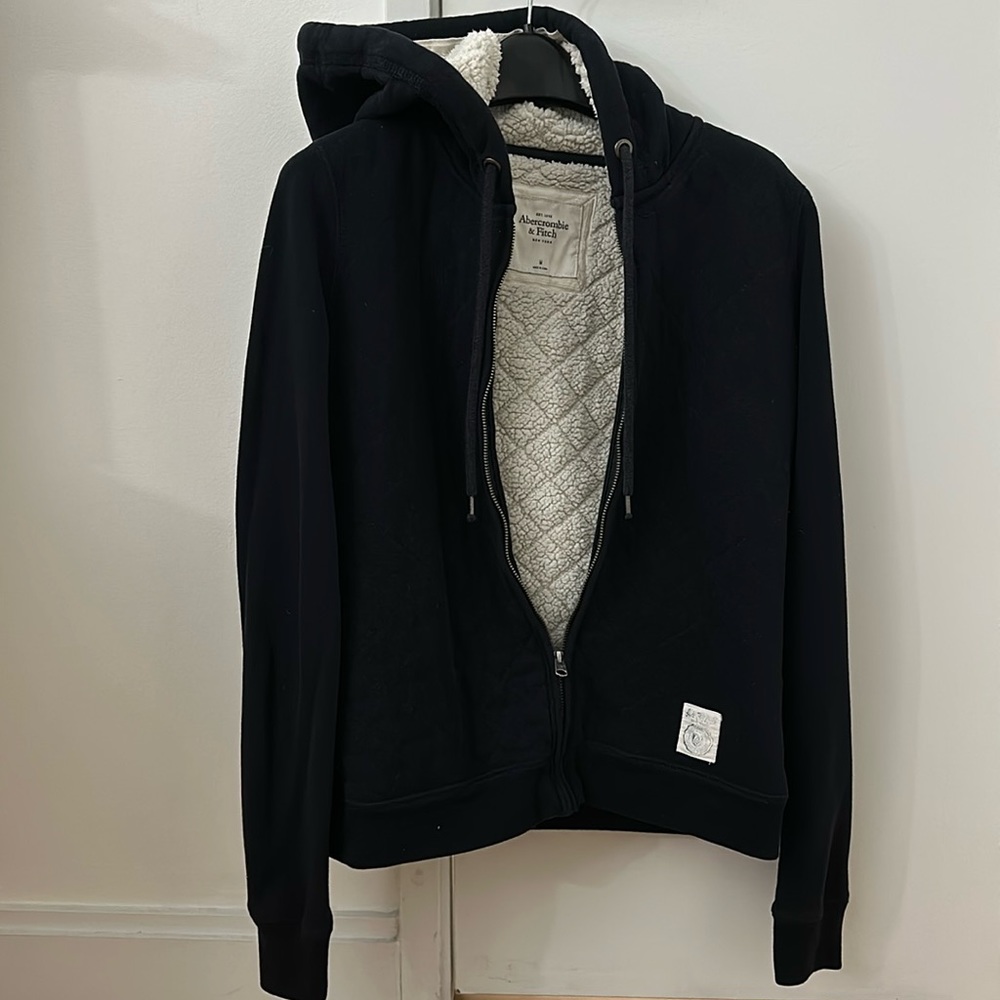 Abercrombie&Fitch sherpa lined full zip hoodie in navy no pockets